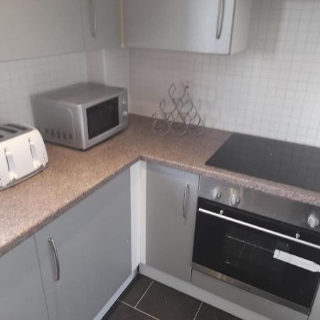 Penthouse Apartment Free Wi-Fi & Parking Occasional Bed Available Solihull Exterior photo
