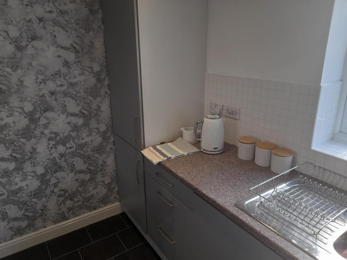 Penthouse Apartment Free Wi-Fi & Parking Occasional Bed Available Solihull Exterior photo